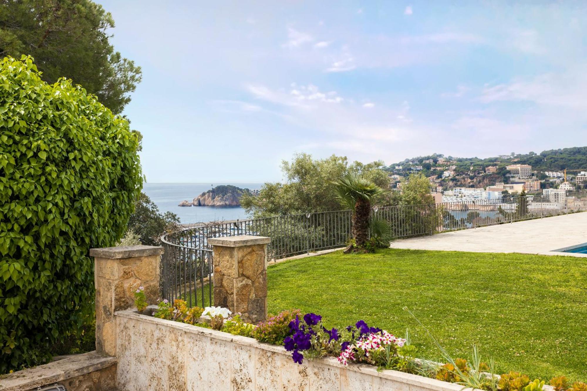 Villa Maricel Sant Feliu de Guíxols Kültér fotó